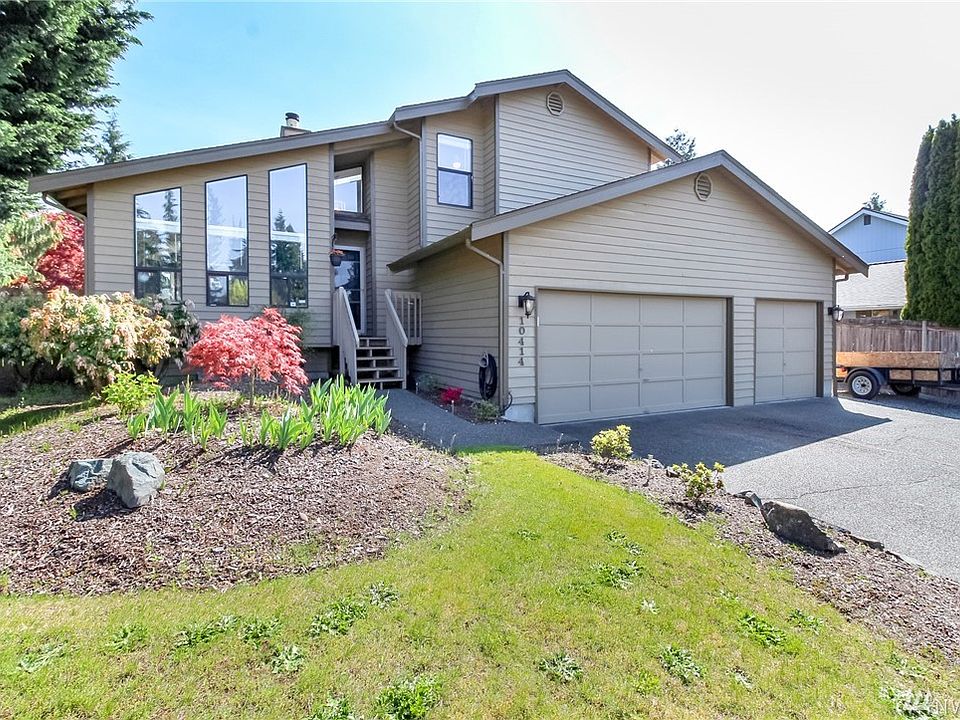 This corner lot home has so many wonderful features it really is a must to see. Besides what you will see in the picture are a new  furnace, Hot Water Tank, and Duct Work!