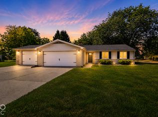 8442 Duncaster Ct, Indianapolis, IN 46256