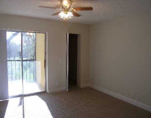 5th image of 713 Meadows Circle #713