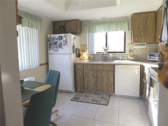 2nd image of 2530 Laurelwood Dr #8-C