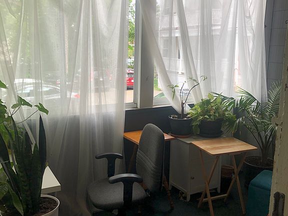 4th image of 88 Lowell St #1