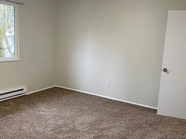 Spacious 2-bedroom apartment homes conveniently located! — Photo 17