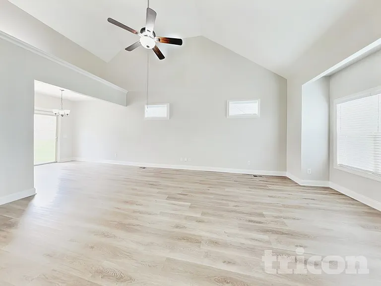 839 S Westland Ave — Photo 3