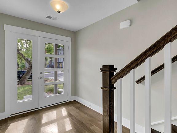 3rd image of 4069 S Rhett Ave