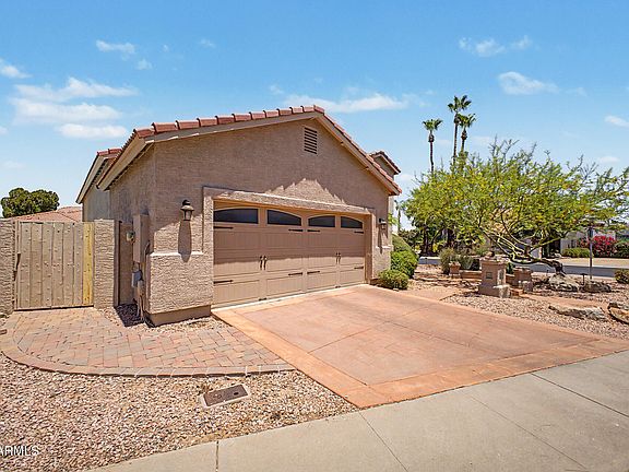 3rd image of 4242 E LUPINE Avenue