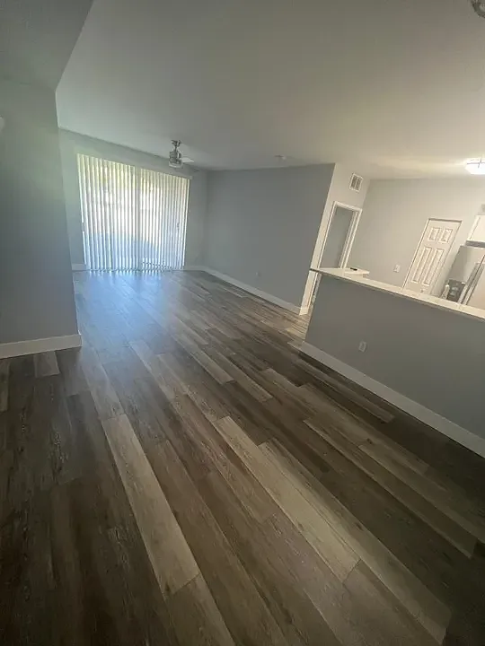 2 bed, 1137 sqft, $2,400 — Photo 3