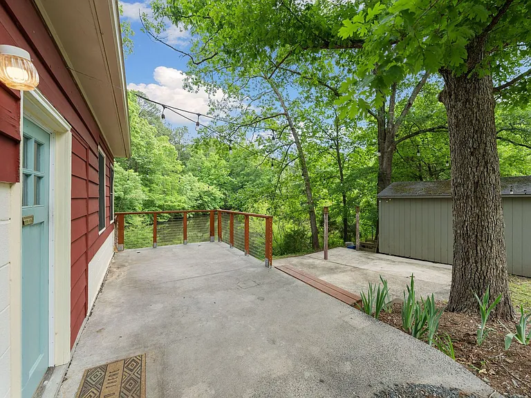 129 Beasley Ave — Photo 11