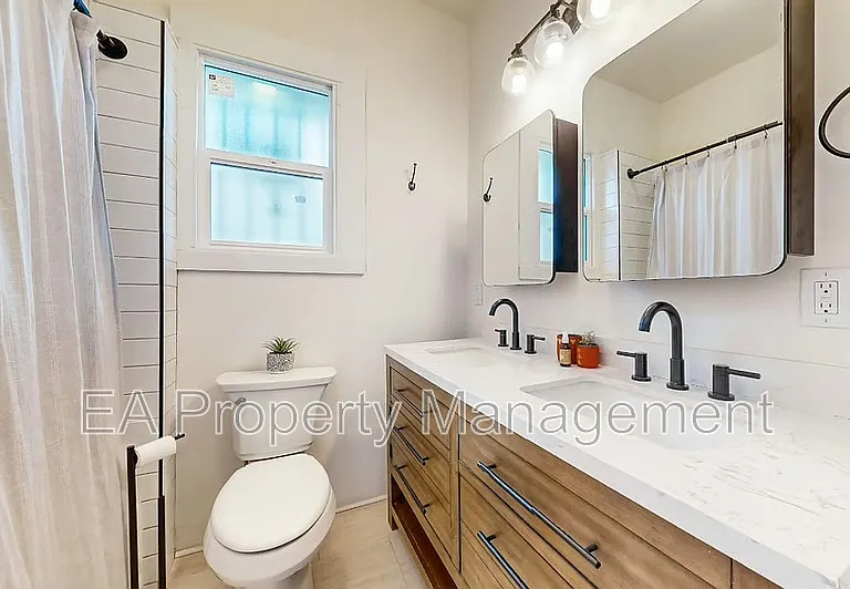 219 Stover Ave SW — Photo 10