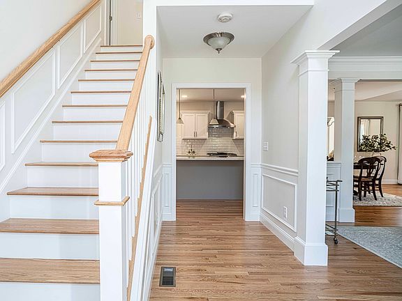 2nd image of 29 Whitebark Way