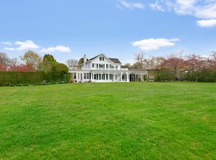 (Undisclosed Address), Southampton, NY 11968