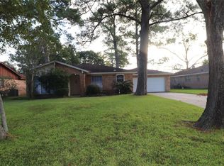 3903 Kingsway Dr, Baytown, TX 77521