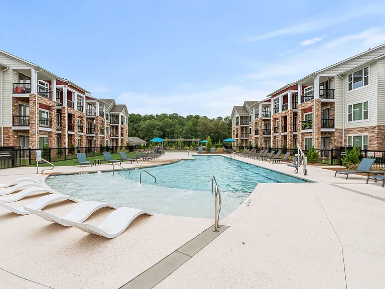 Addison Ridge Apartments — Photo 30