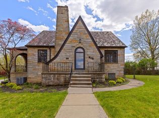 220 Monroe Dr, Pittsburgh, PA