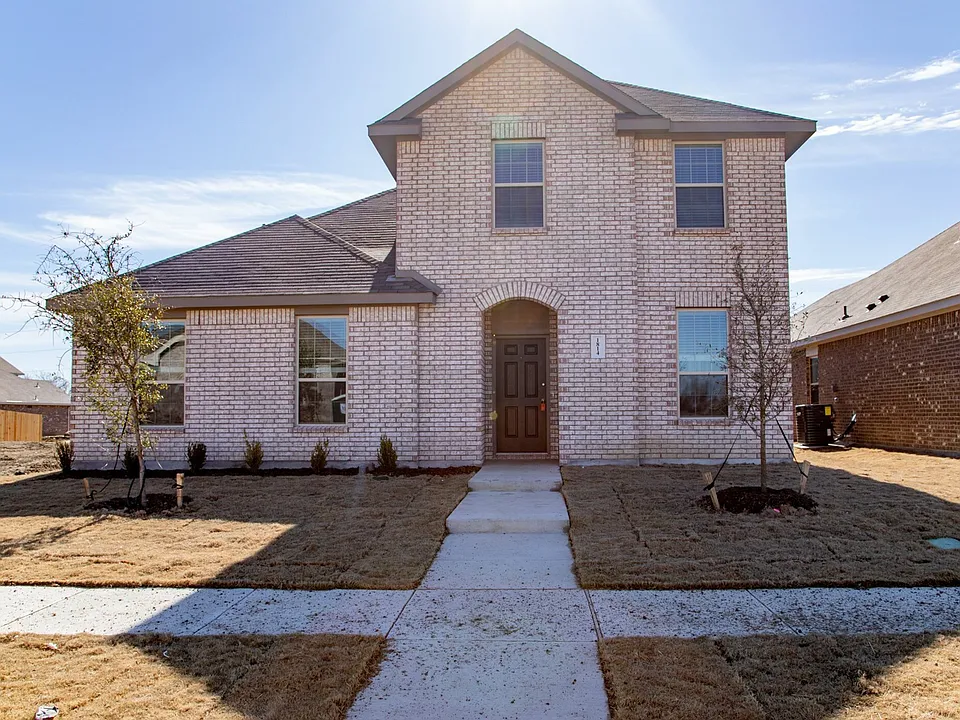 1814 Cross Oaks Dr