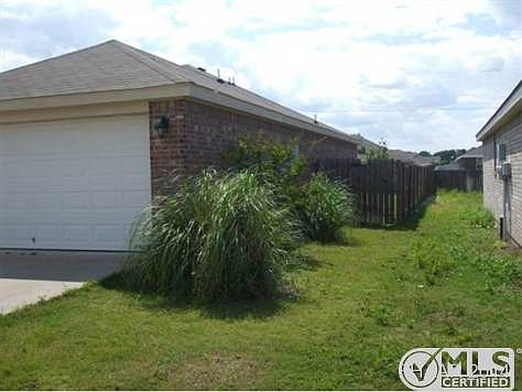 3rd image of 2411 Isabelle Dr