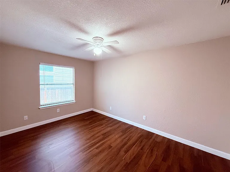 12314 Thompkins Dr — Photo 29