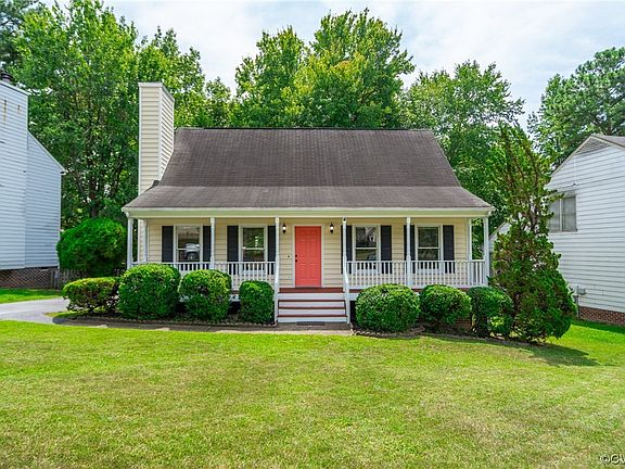 2nd image of 8955 Castle Point Dr