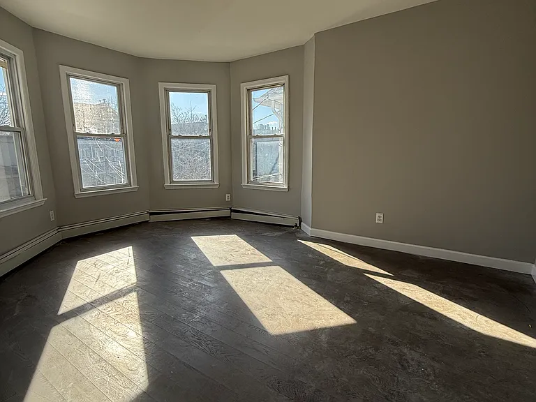 905 S 16th St #2L — Photo 1