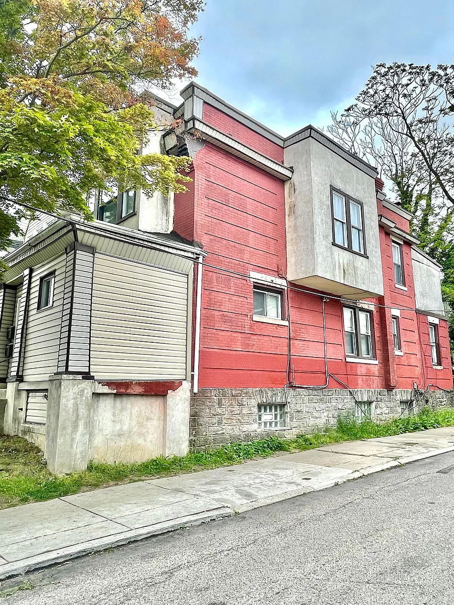 Building Photo - 1622 N 57th St #B