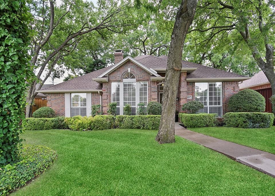 1st image of 1007 Essex Dr