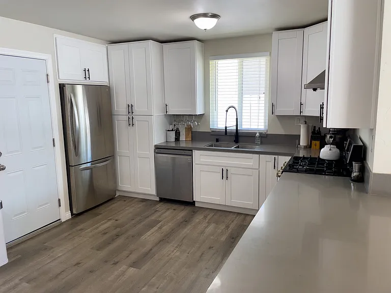 3028 Linda Dr — Photo 3