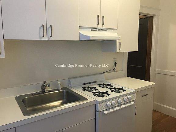 4th image of 154 Summer St #3