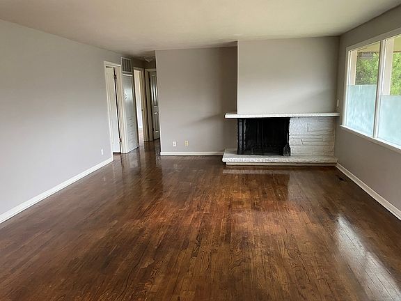 4th image of 615 Bryant Ave
