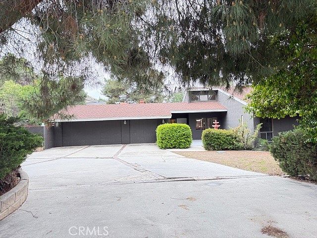 27411 Santa Fe St, Hemet, CA 92543 | MLS #SW25102808 | Zillow