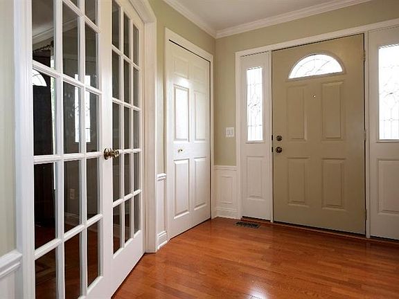 2nd image of 8857 Meadow Farm Dr