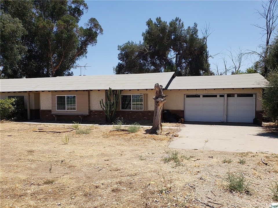 1st image of 24581 Iris Ave
