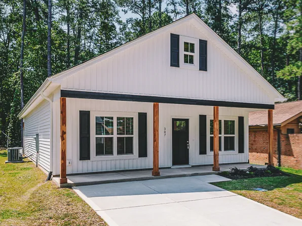 307 Harbor Trce, Sanford, NC 27332