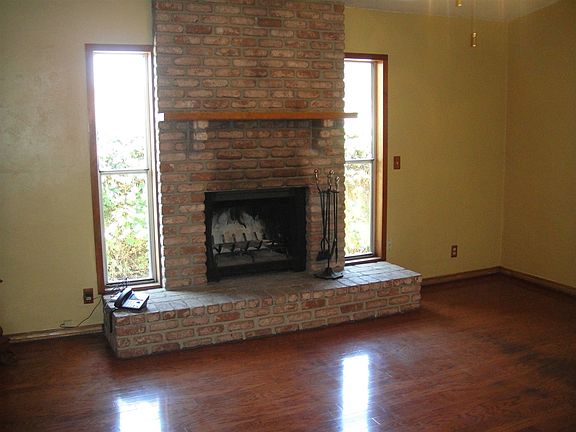 4th image of 5560 Blueridge St