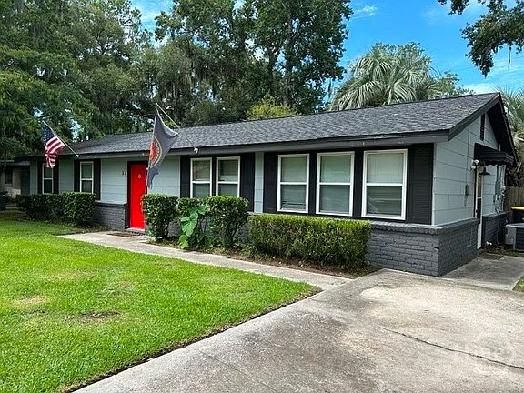 2nd image of 37 Silverstone Circle