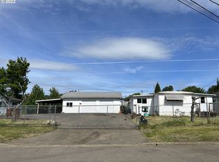 4325 SW Stella St, Roseburg, OR 97471