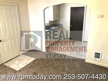 2nd image of 8420 1/2 S Tacoma Way APT 4