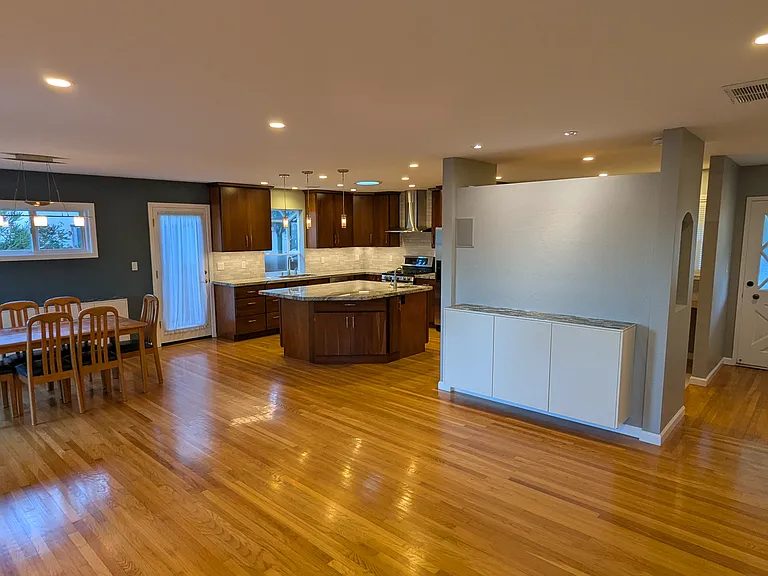 913 Pleasant Hill Rd — Photo 9