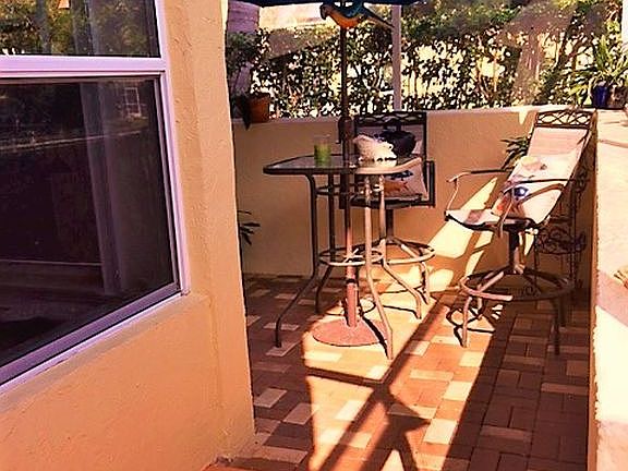 Entry/Patio