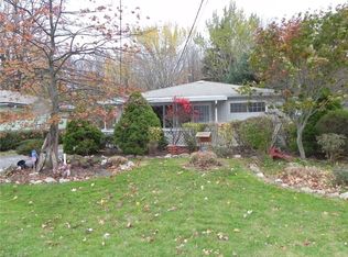 4821 Willowbrook Dr, Mentor, OH 44060