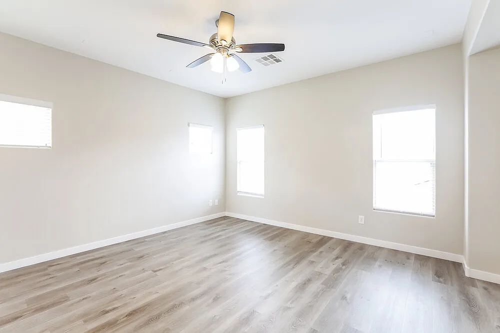 3 bed, 2.5 bath, 1513 sqft, $2,230 — Photo 4