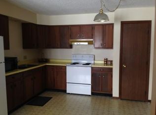 3602 River Rd APT 222, Sterling, IL 61081