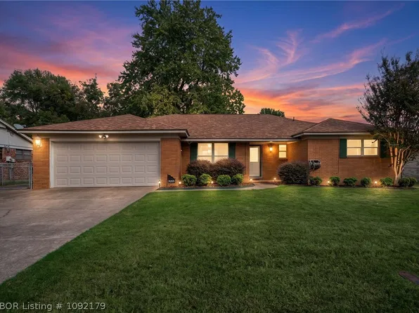 8205 Clover Dr, Fort Smith, AR 72908