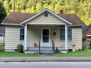 1005 Moran Ave, Mullens, WV 25882