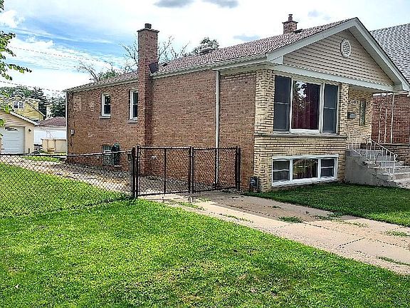 2nd image of 13419 S Greenbay Ave