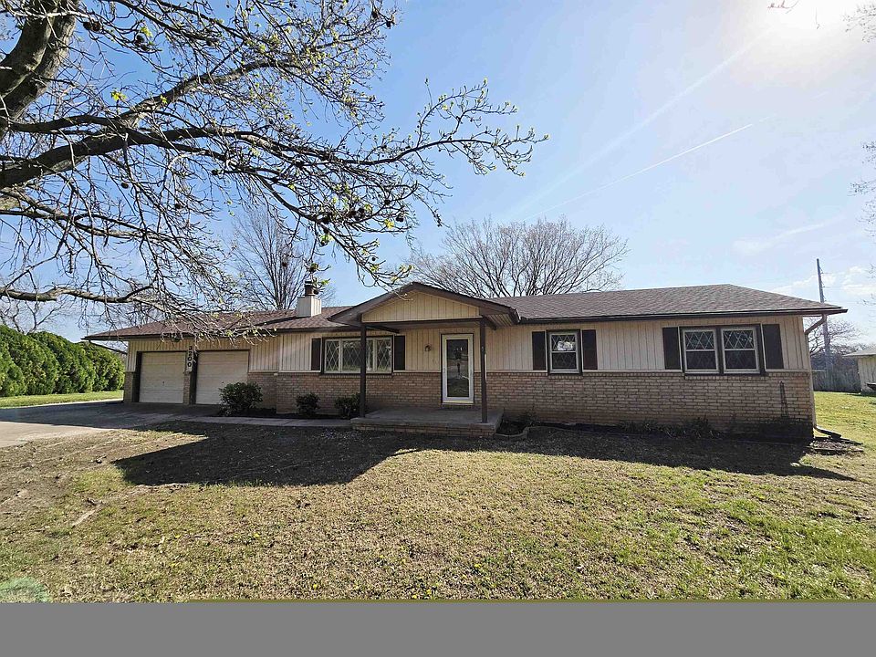 1st image of 3200 Cathlinda Dr