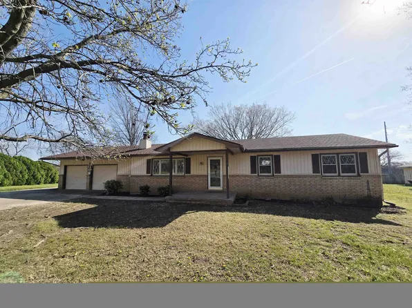 3200 Cathlinda Dr, Winfield, KS 67156