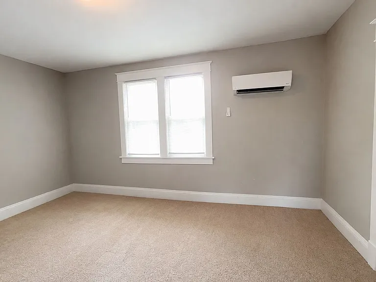 1807 Springfield - Platinum — Photo 12