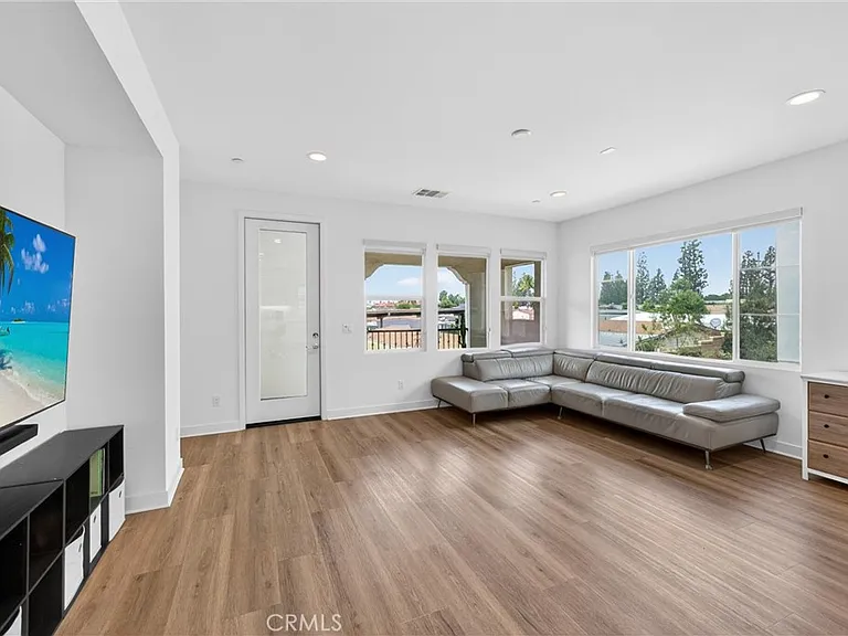 12903 Calabria Dr — Photo 3