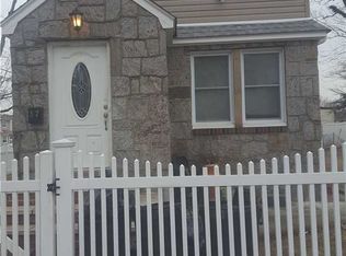 37 3rd St, Elmont, NY 11003