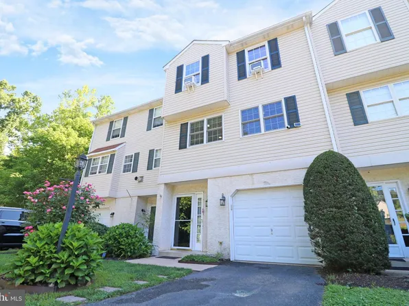 7 Old Pennell Rd, Media, PA 19063