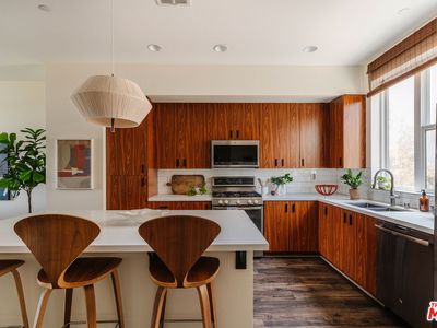 2753 Waverly Dr APT 1102, Los Angeles, CA, 90039